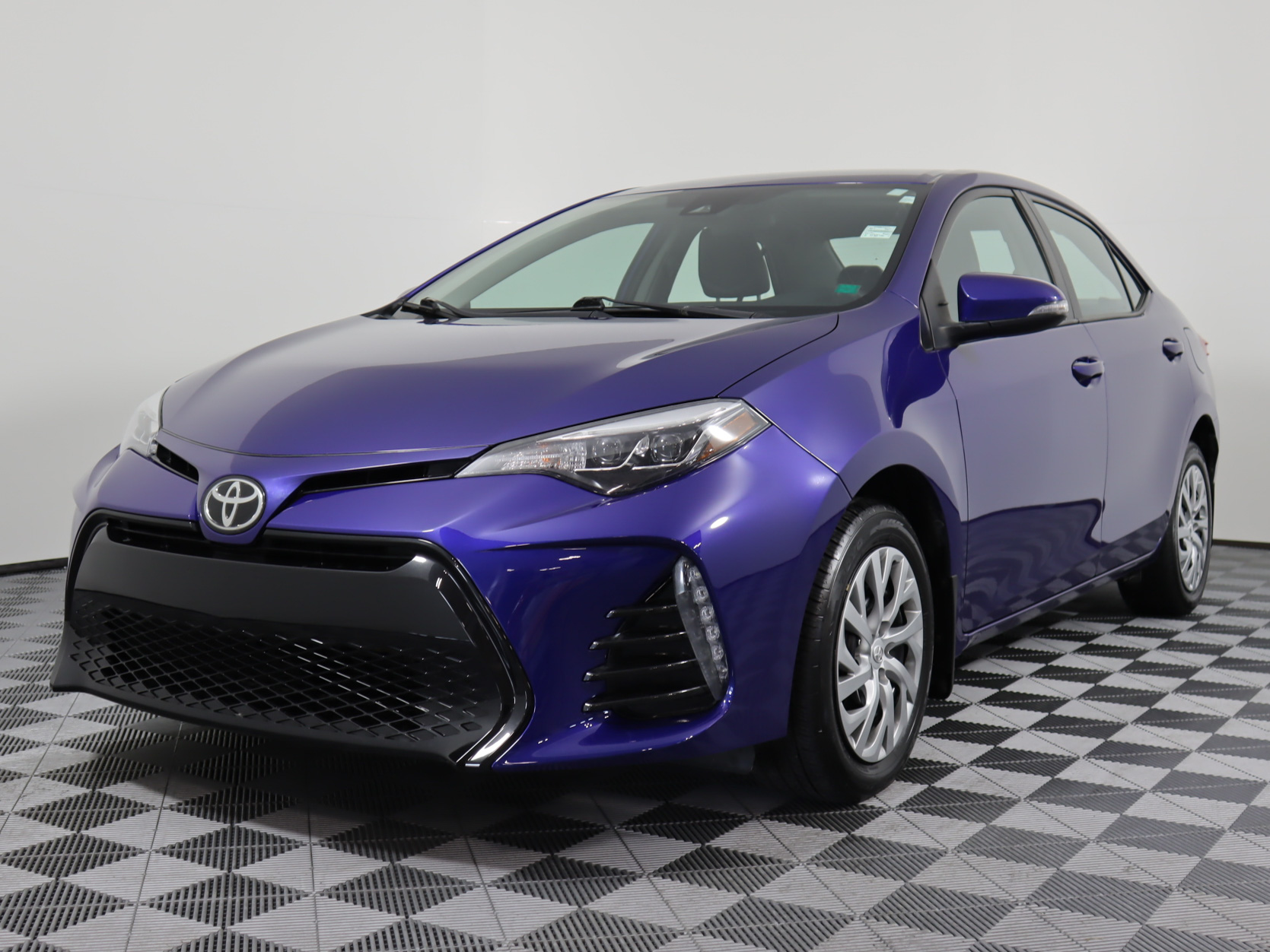 Certified PreOwned 2017 Toyota Corolla SE Front Wheel