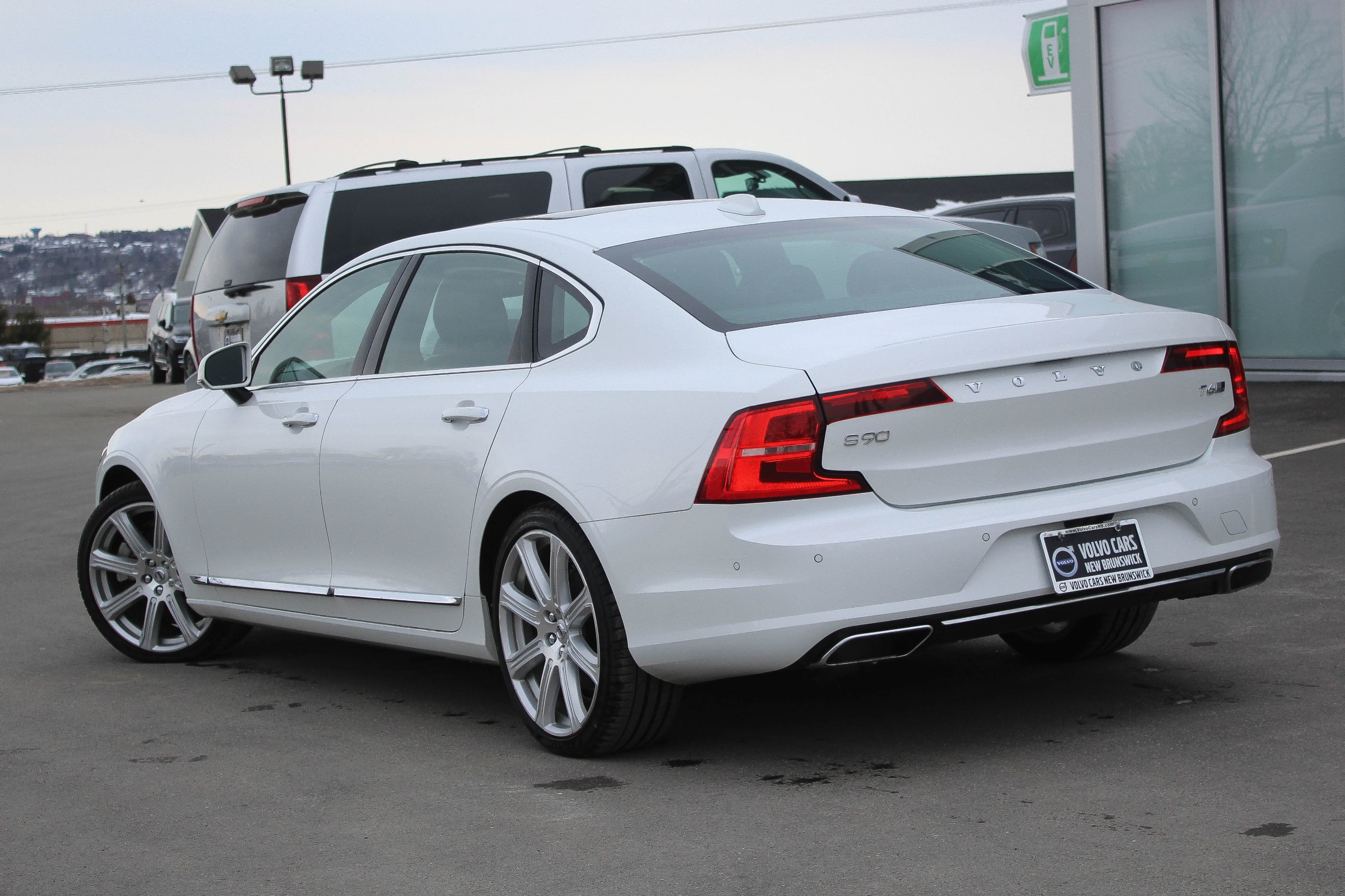 Volvo s90 t6