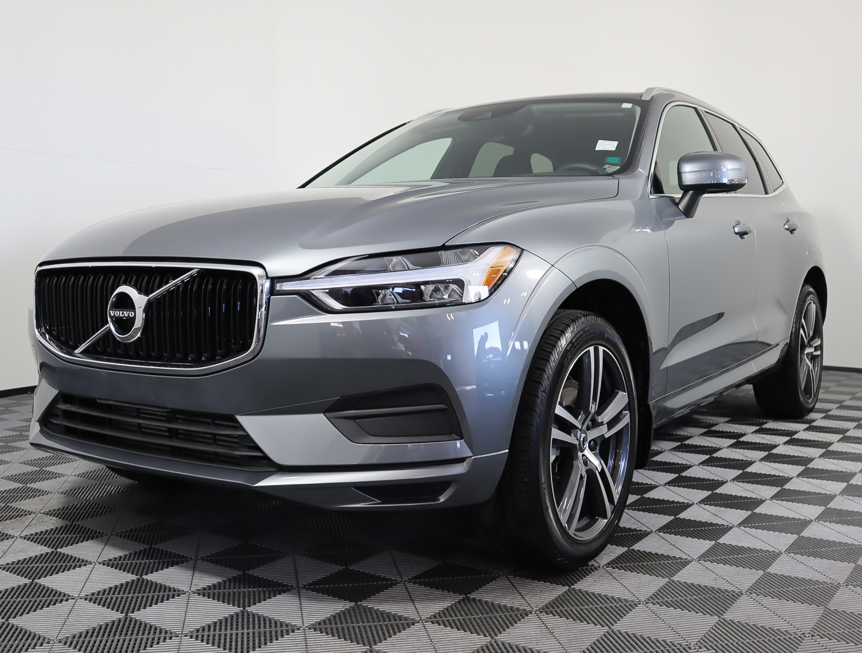 Certified Pre-Owned 2020 Volvo XC60 T6 Momentum AWD