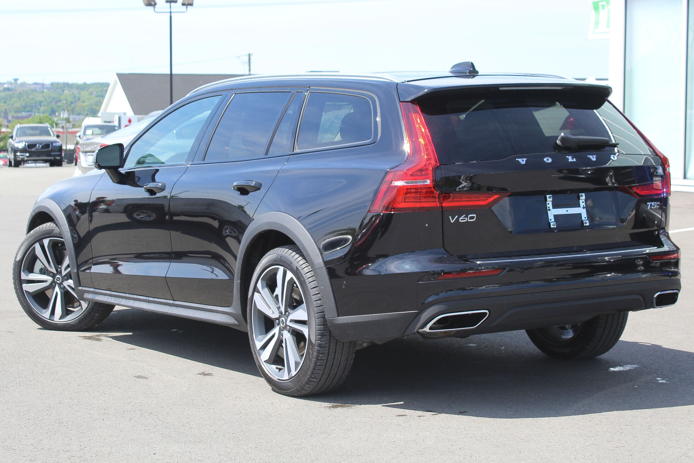 New 2019 Volvo V60 Cross Country T5 Momentum Intermediate Luxury In   87f5b7ccb80c61f54964e66f6514a161 