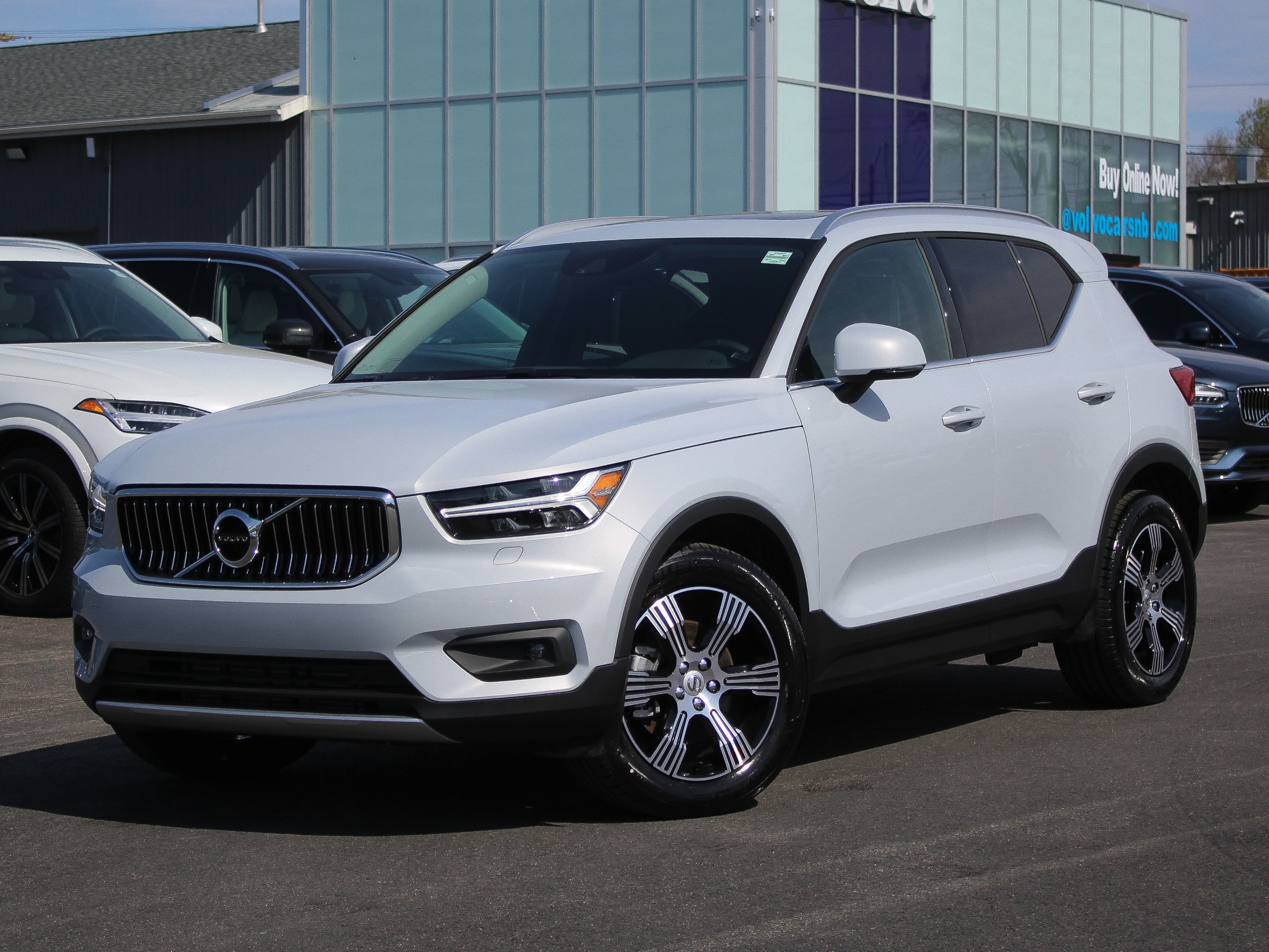 New 2020 Volvo XC40 T5 Inscription Compact Luxury Sport Utility In ...