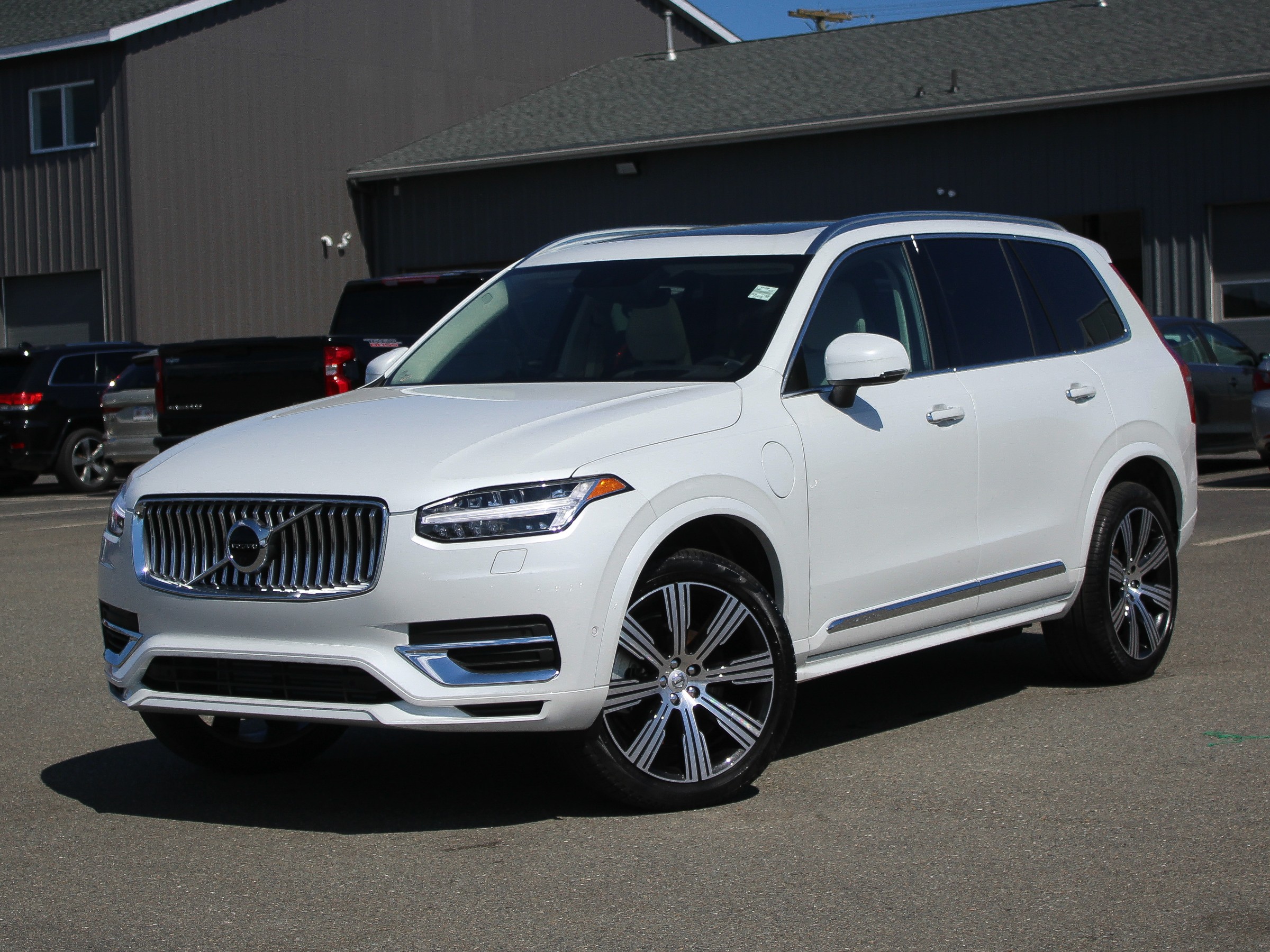 New 2020 Volvo XC90 Hybrid T8 Inscription Intermediate Luxury Sport ...