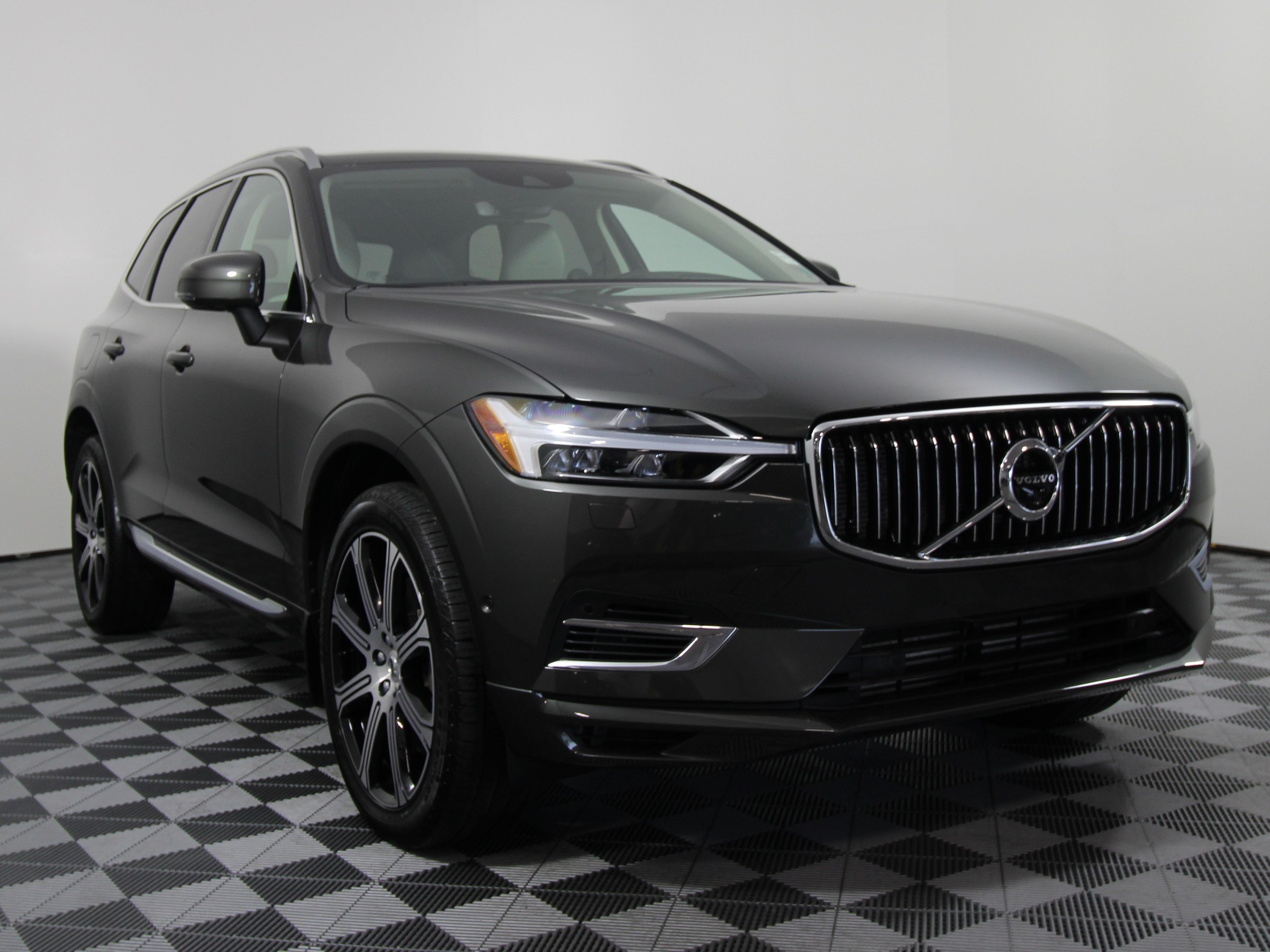 Certified Pre-Owned 2019 Volvo XC60 Hybrid T8 Inscription With ...